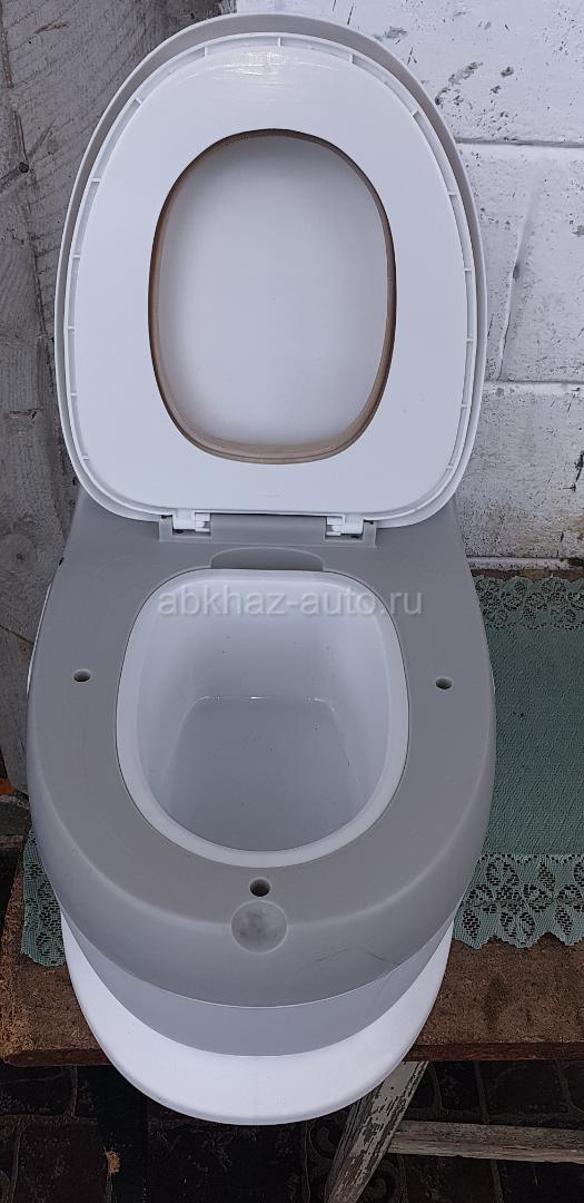 Продам горшок детский